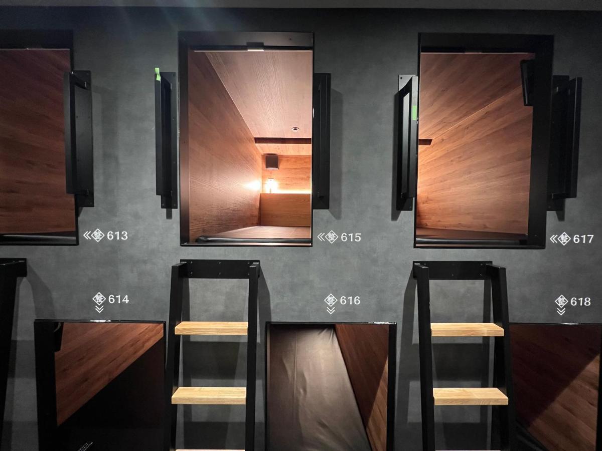 Rembrandt Cabin & Spa Shimbashi - Caters To Men Tokyo Exterior photo
