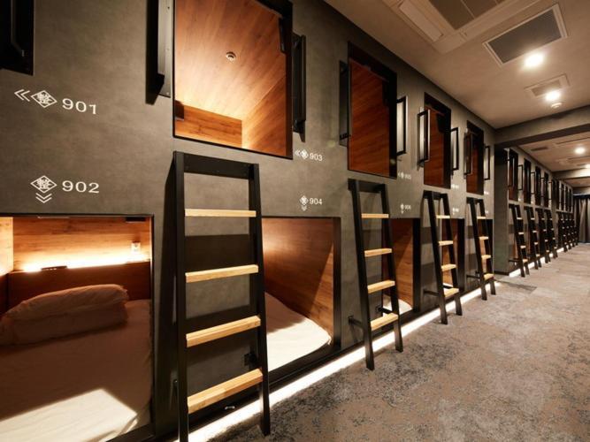 Rembrandt Cabin & Spa Shimbashi - Caters To Men Tokyo Exterior photo