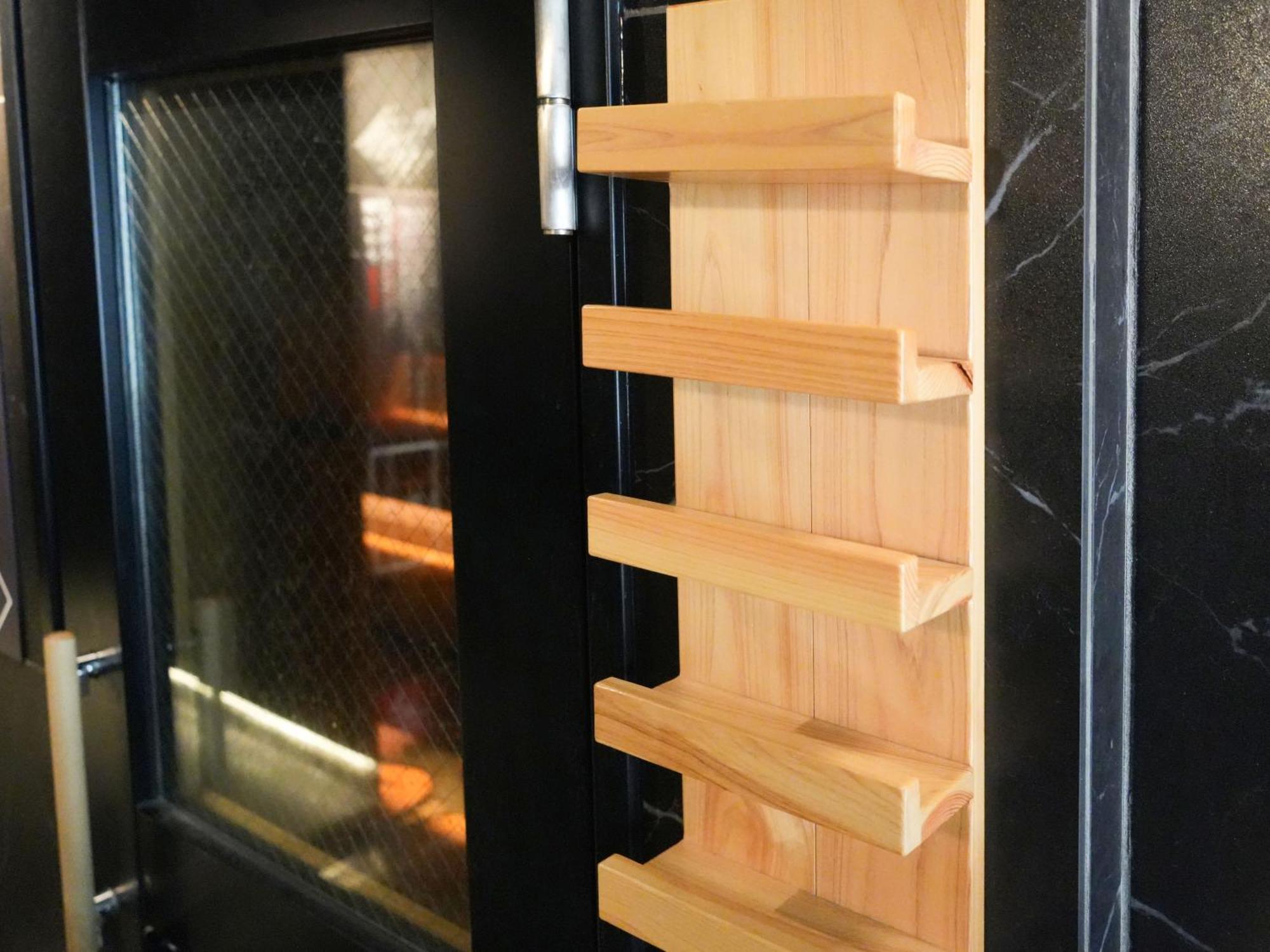 Rembrandt Cabin & Spa Shimbashi - Caters To Men Tokyo Exterior photo