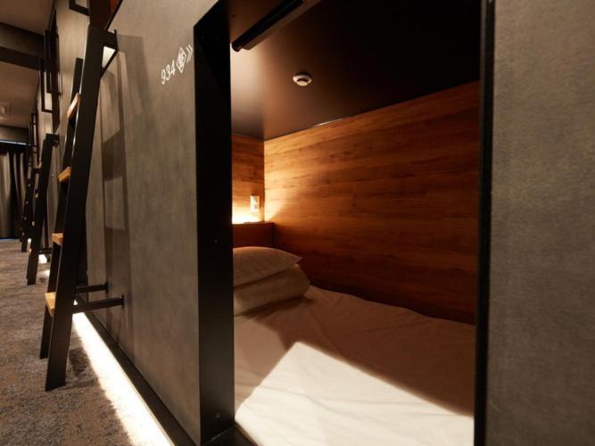 Rembrandt Cabin & Spa Shimbashi - Caters To Men Tokyo Exterior photo