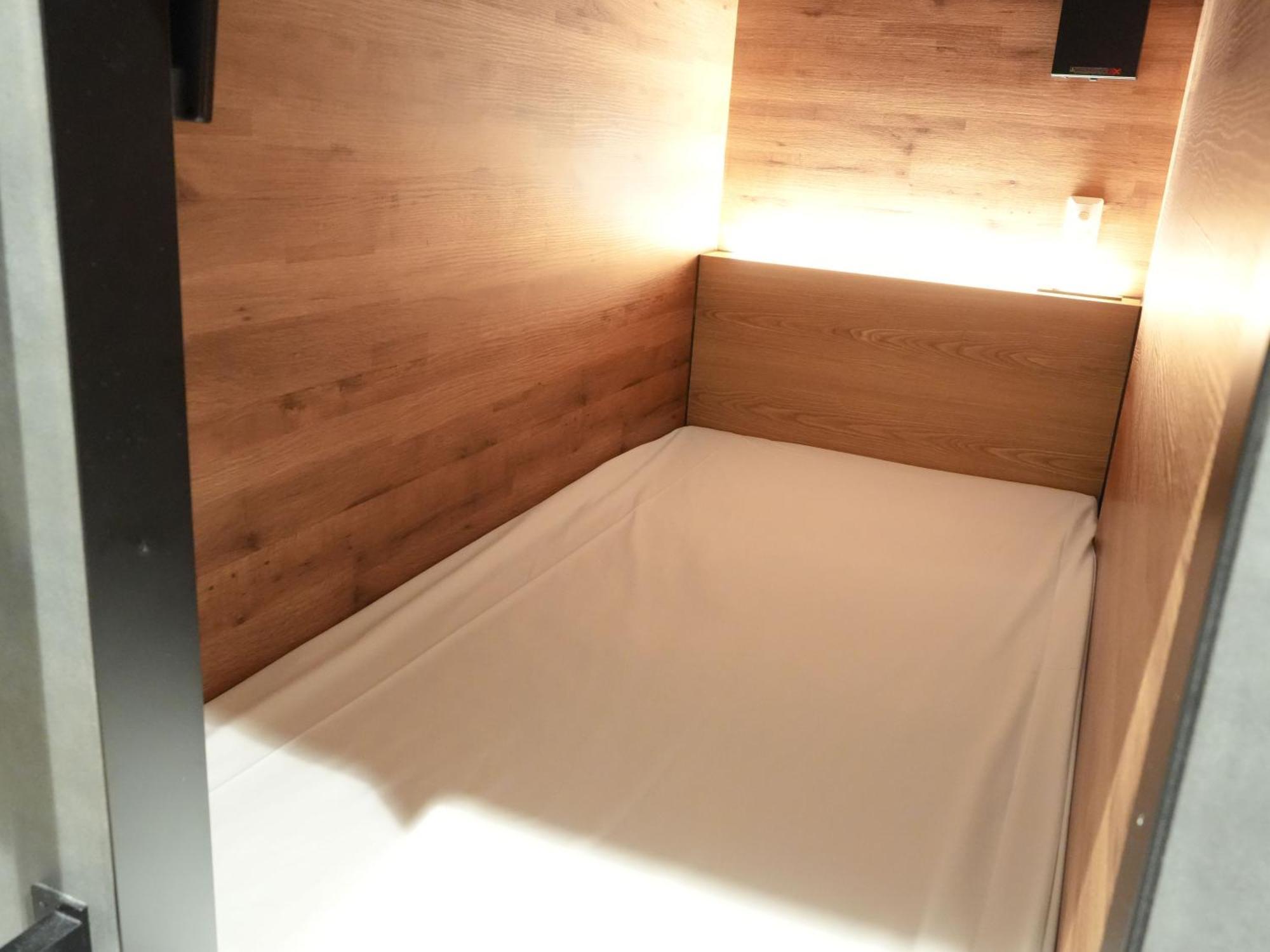 Rembrandt Cabin & Spa Shimbashi - Caters To Men Tokyo Exterior photo
